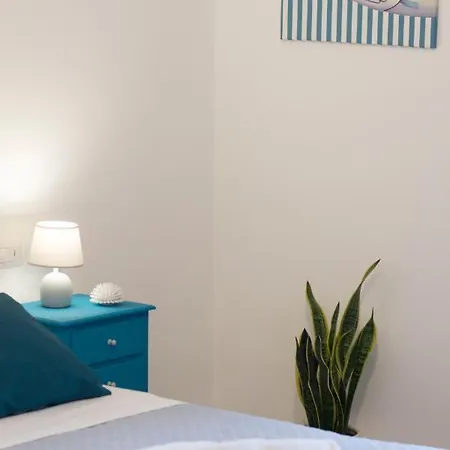 לינה וארוחת בוקר Maison Ligea 2*