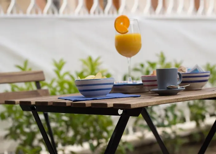 Maison Ligea Bed and Breakfast 4*